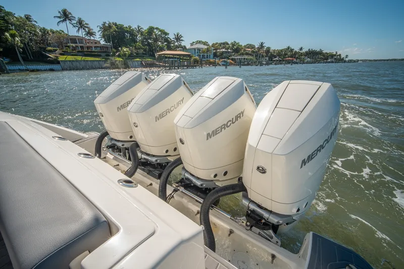 Slide: The Image of Boston Whaler 380 Realm 2024 - 30