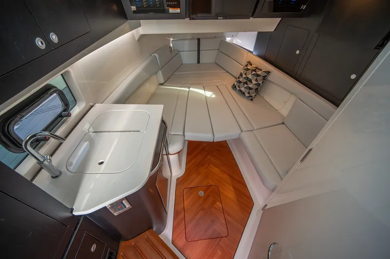 Slide: The Image of Boston Whaler 380 Realm 2024 - 46