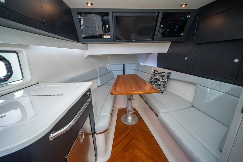 Slide: The Image of Boston Whaler 380 Realm 2024 - 54