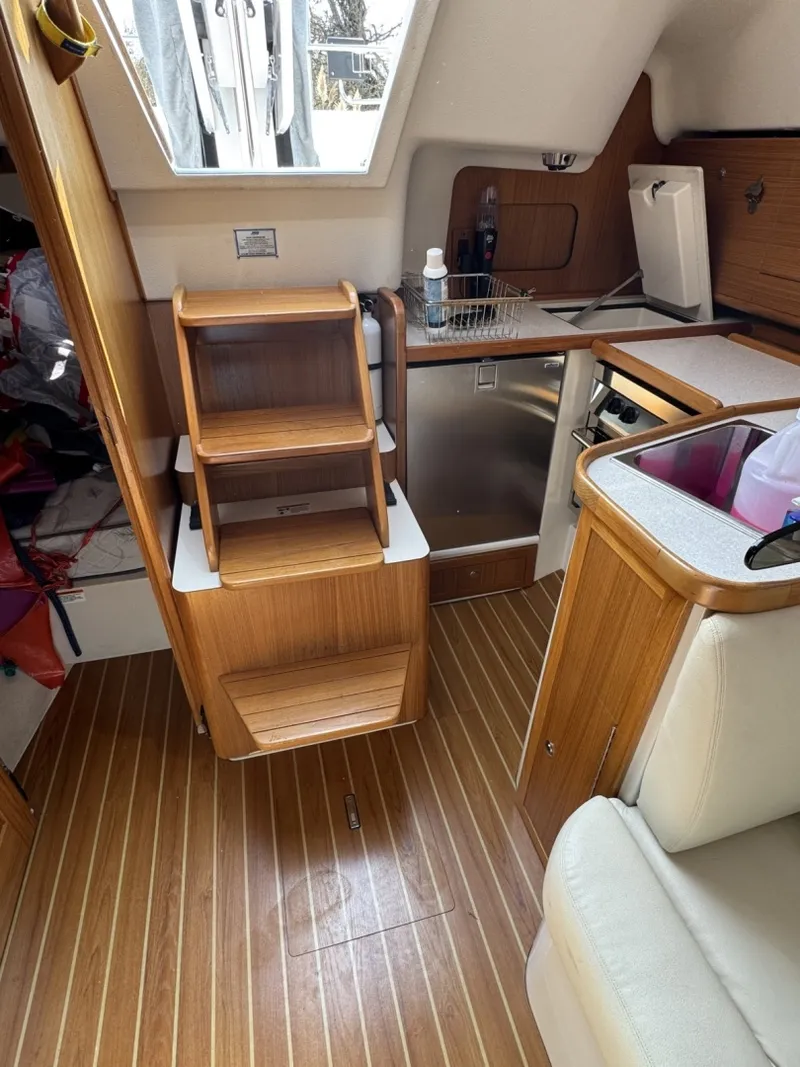 Slide: The Image of Catalina 315 2019 - 21