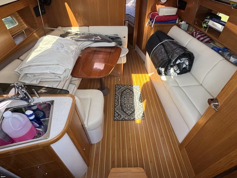 Slide: The Image of Catalina 315 2019 - 28