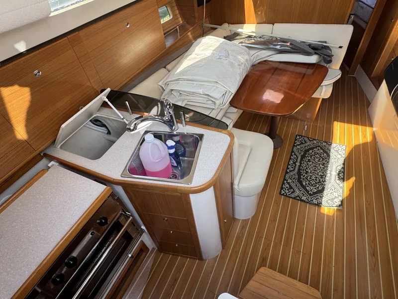 Slide: The Image of Catalina 315 2019 - 29