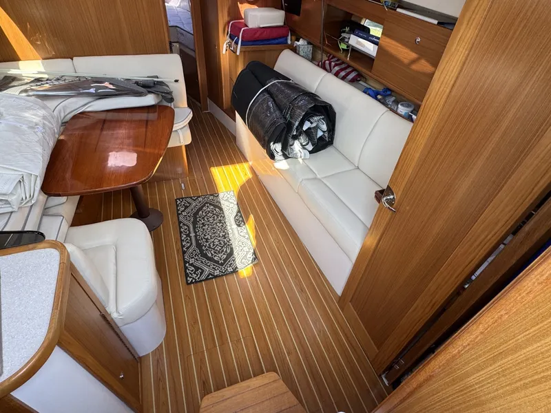 Slide: The Image of Catalina 315 2019 - 30