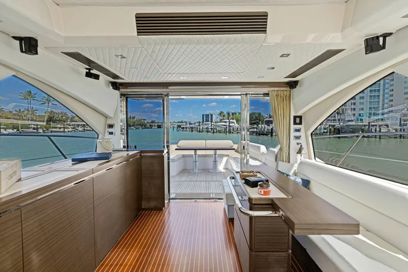 Slide: The Image of Azimut 55S 2015 - 38