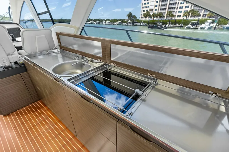 Slide: The Image of Azimut 55S 2015 - 48