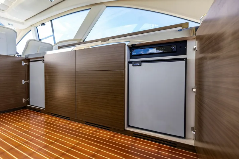 Slide: The Image of Azimut 55S 2015 - 50