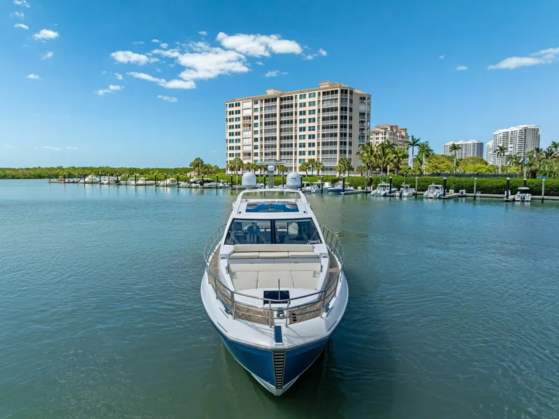 Slide: The Image of Azimut 55S 2015 - 6