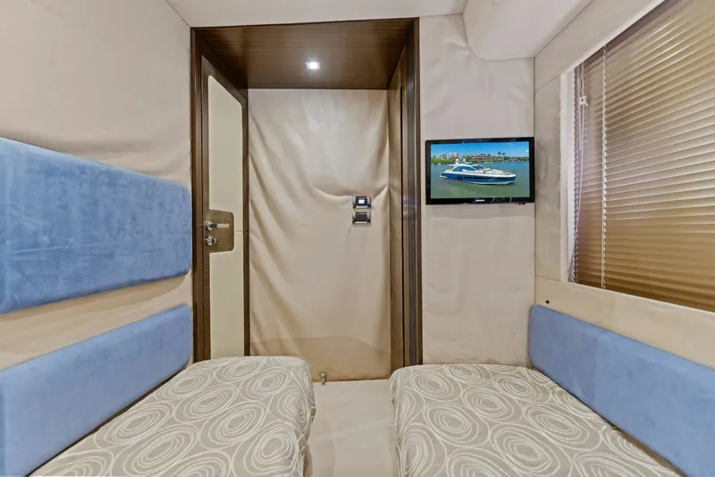 Slide: The Image of Azimut 55S 2015 - 63