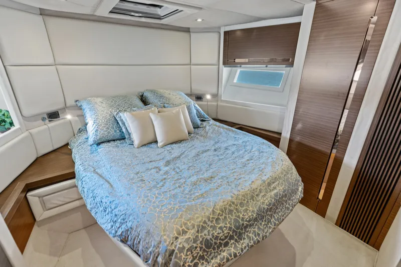 Slide: The Image of Azimut 55S 2015 - 64