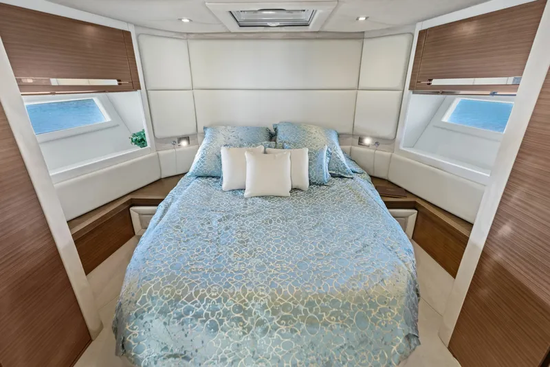 Slide: The Image of Azimut 55S 2015 - 65