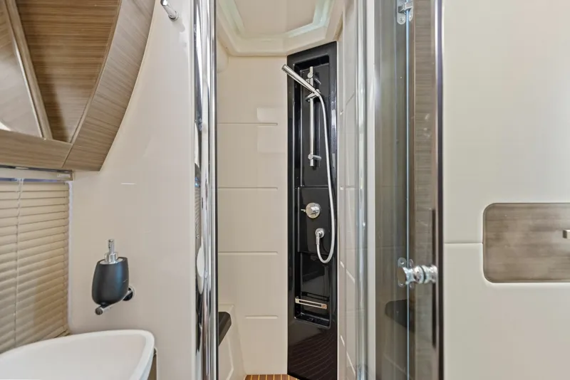 Slide: The Image of Azimut 55S 2015 - 71