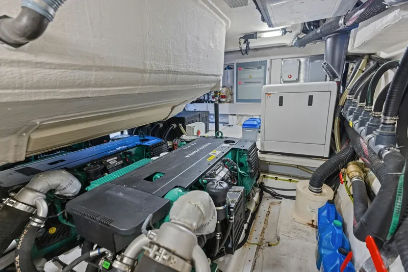 Slide: The Image of Azimut 55S 2015 - 80