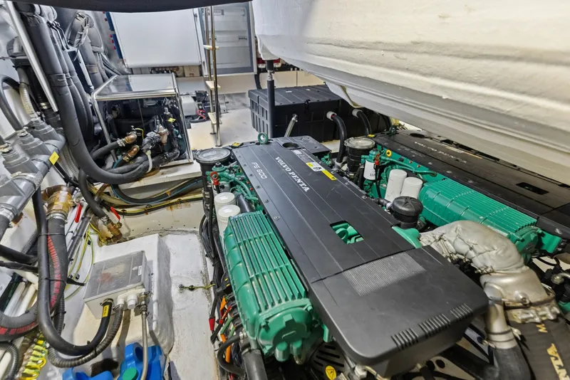 Slide: The Image of Azimut 55S 2015 - 81
