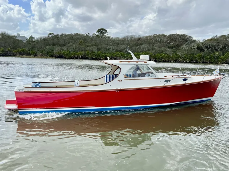 The Image of Hinckley Yachts Picnic Boat 36 Classic 1995 - 0