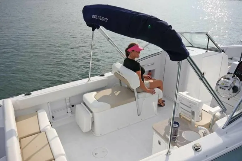 Slide: The Image of Sea Hunt Escape 234 LE 2013 - 4