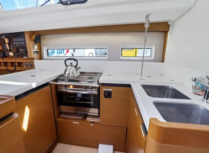 Slide: The Image of Jeanneau Sun Odyssey 440 2018 - 25