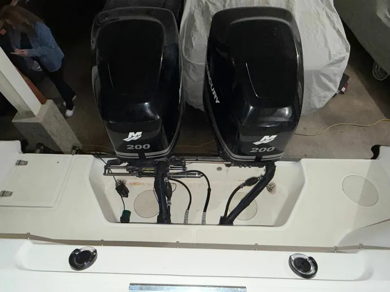 Slide: The Image of Boston Whaler 26 Conquest 2001 - 10