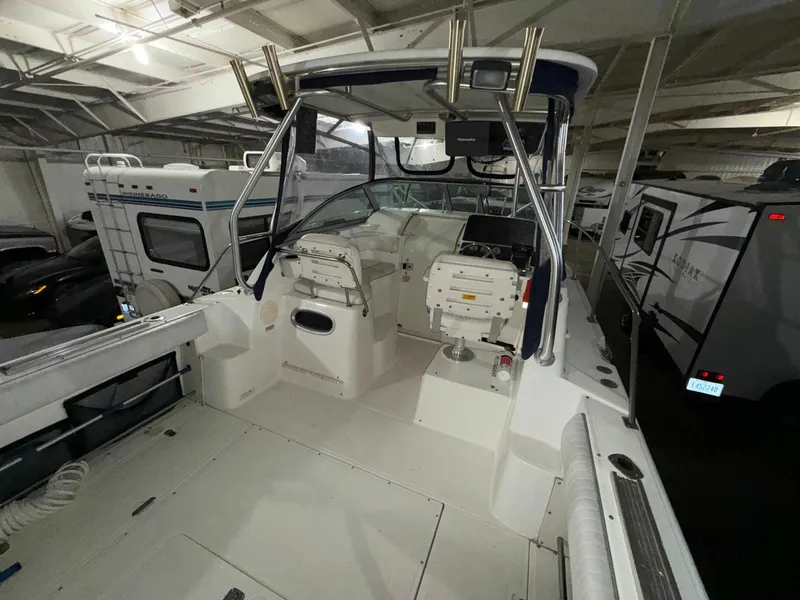 Slide: The Image of Boston Whaler 26 Conquest 2001 - 14