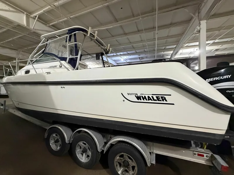 Slide: The Image of Boston Whaler 26 Conquest 2001 - 3