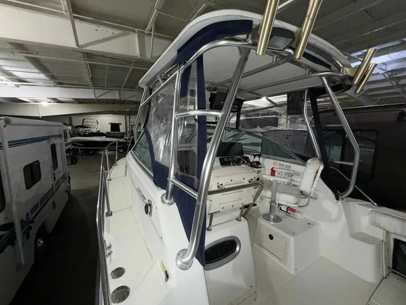 Slide: The Image of Boston Whaler 26 Conquest 2001 - 33