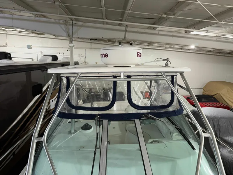Slide: The Image of Boston Whaler 26 Conquest 2001 - 37