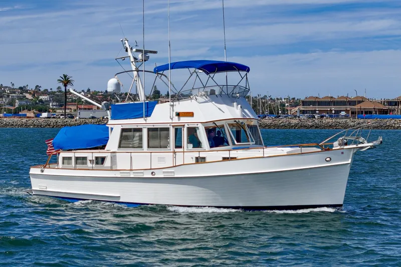 Slide: The Image of Grand Banks 47 motoryacht 1987 - 2