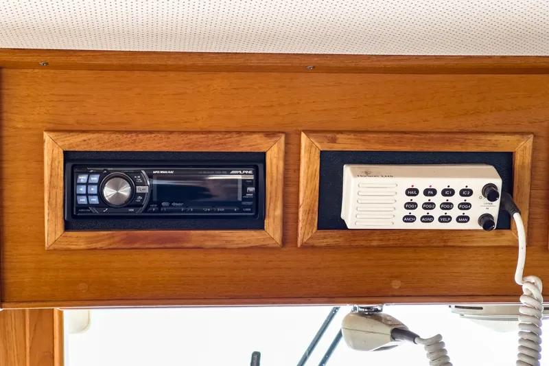 Slide: The Image of Grand Banks 47 motoryacht 1987 - 29
