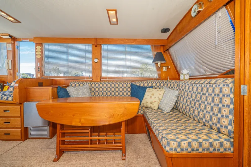 Slide: The Image of Grand Banks 47 motoryacht 1987 - 48