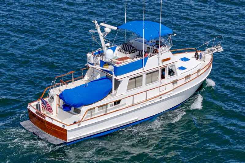 Slide: The Image of Grand Banks 47 motoryacht 1987 - 6