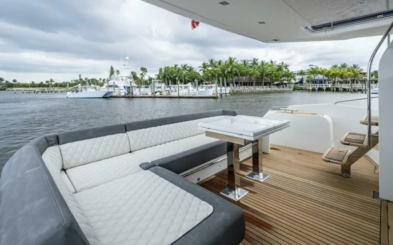 Slide: The Image of Galeon 550 Fly 2020 - 15
