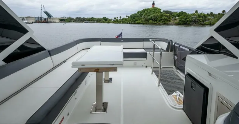 Slide: The Image of Galeon 550 Fly 2020 - 22