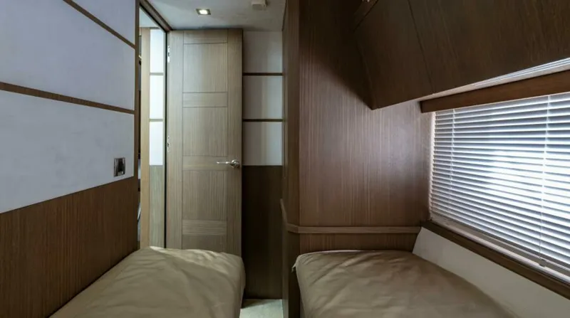 Slide: The Image of Galeon 550 Fly 2020 - 33