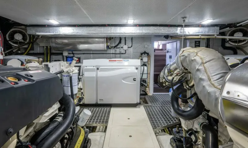 Slide: The Image of Galeon 550 Fly 2020 - 45