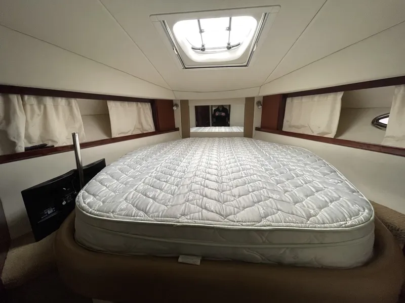 Slide: The Image of Sea Ray 390 Sundancer 2010 - 14
