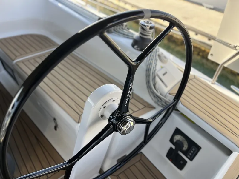 Slide: The Image of Hanse 348 2021 - 18