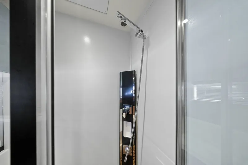 Slide: The Image of Prestige 550 2015 - 55
