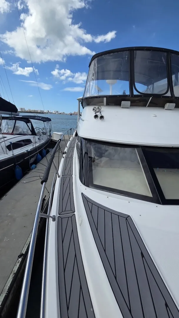 Slide: The Image of Meridian 459 Aft Cabin Cockpit Motor Yacht 2004 - 28