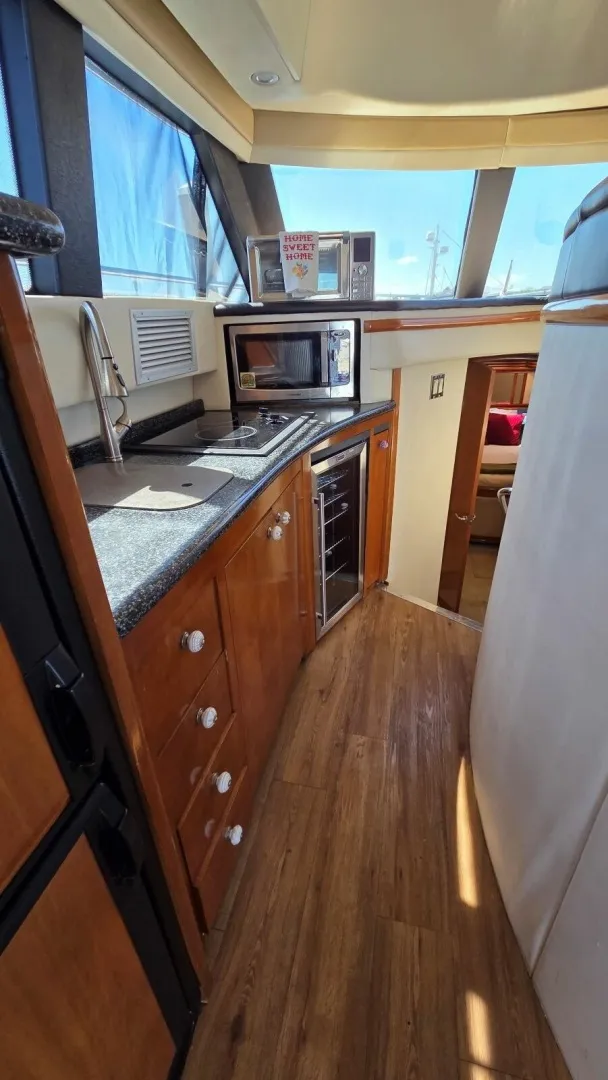Slide: The Image of Carver Yachts 450 Voyager Pilothouse 2000 - 25