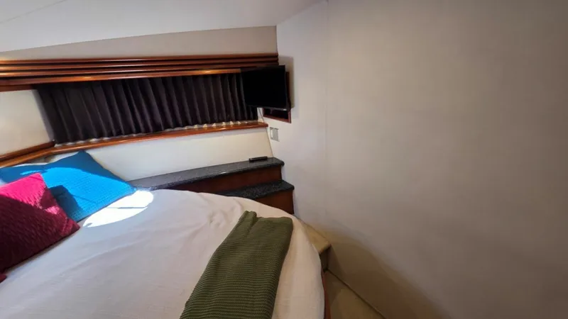 Slide: The Image of Carver Yachts 450 Voyager Pilothouse 2000 - 38