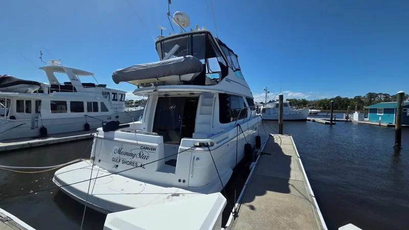 Slide: The Image of Carver Yachts 450 Voyager Pilothouse 2000 - 4