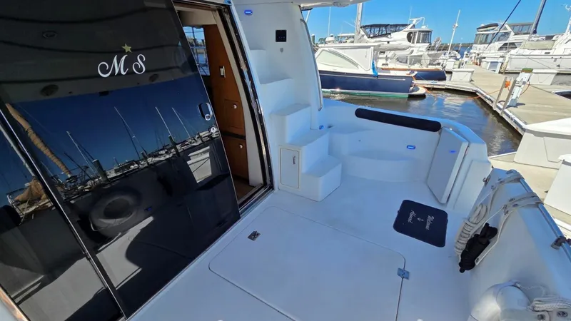 Slide: The Image of Carver Yachts 450 Voyager Pilothouse 2000 - 42
