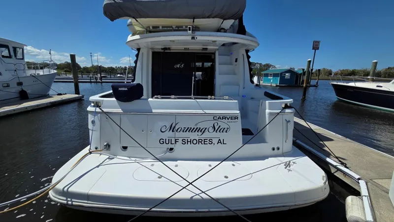 Slide: The Image of Carver Yachts 450 Voyager Pilothouse 2000 - 6