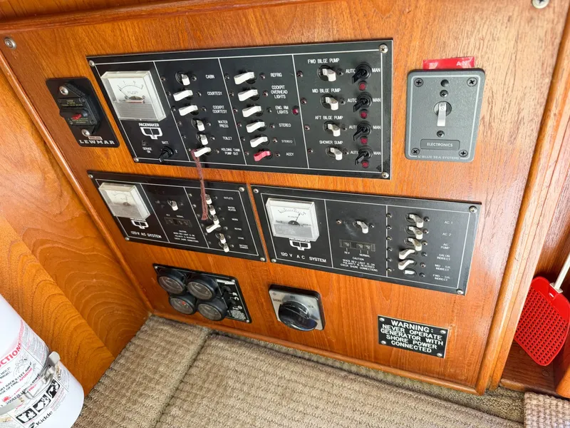 Slide: The Image of Pacemaker 36 Convertible 1988 - 57
