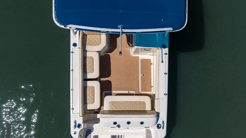 Slide: The Image of Chris-Craft 2017 - 6