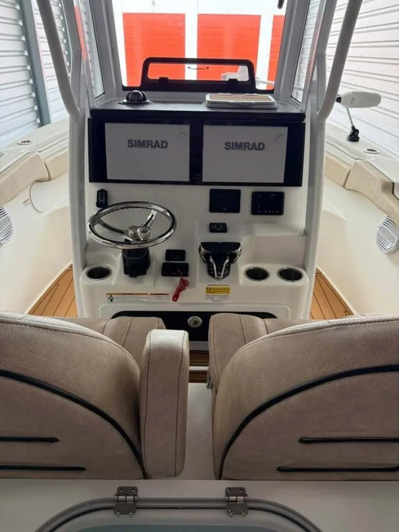Slide: The Image of Sea Pro 262 DLX 2024 - 10