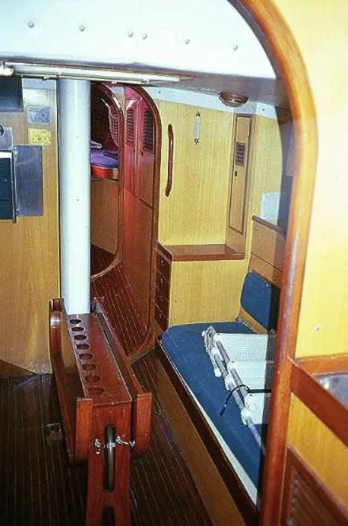 Slide: The Image of Swan 43 1969 - 18