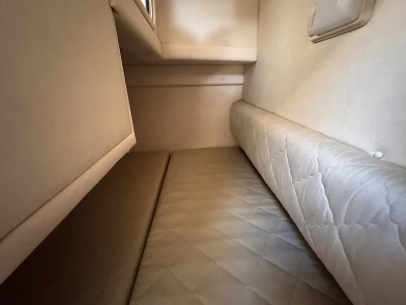 Slide: The Image of Sea Ray 260 Sundancer 2006 - 19