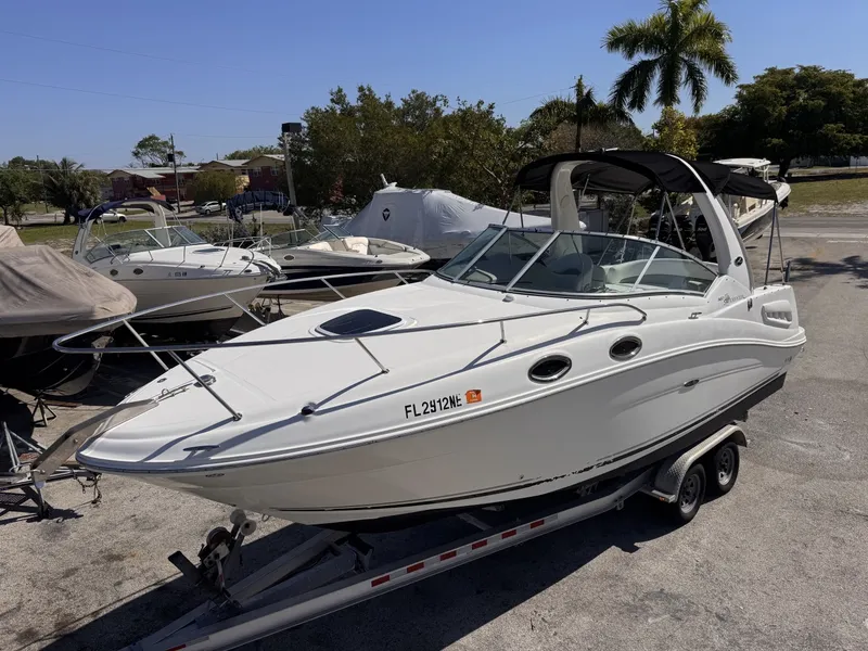 Slide: The Image of Sea Ray 260 Sundancer 2006 - 7