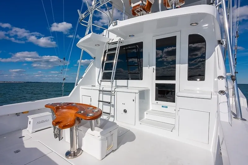 Slide: The Image of Hatteras 60 Convertible 2001 - 10