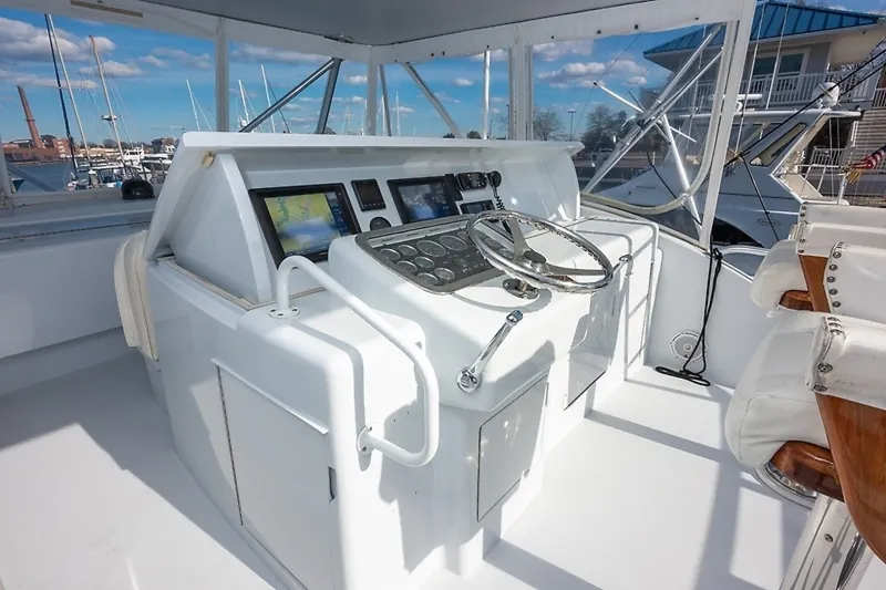 Slide: The Image of Hatteras 60 Convertible 2001 - 15